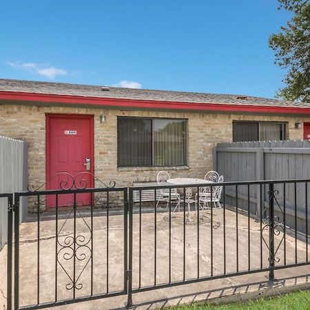 Americas Best Value Inn Lockhart Tx Eksteriør bilde