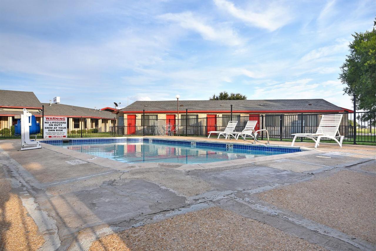Americas Best Value Inn Lockhart Tx Eksteriør bilde